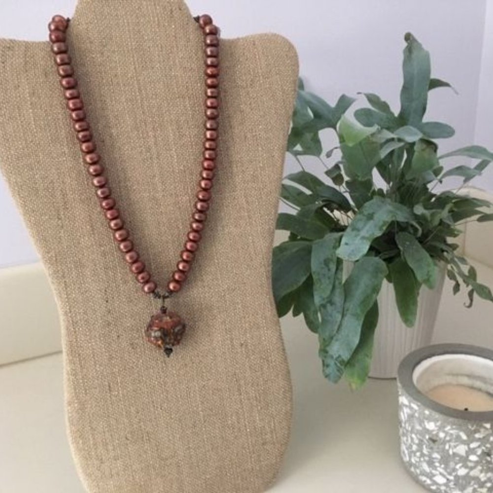 Pearl necklace